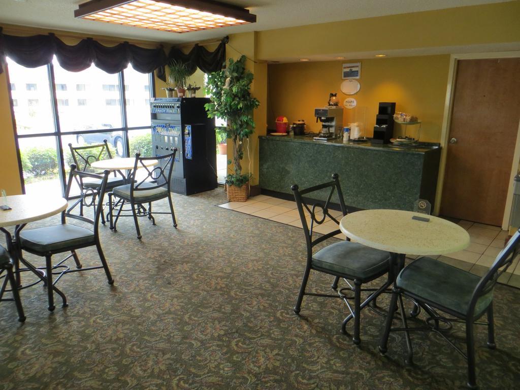 Budgetel Inn & Suites Macon Zewnętrze zdjęcie