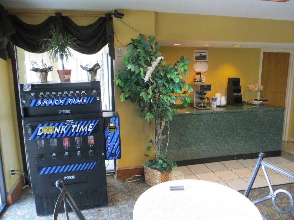 Budgetel Inn & Suites Macon Zewnętrze zdjęcie