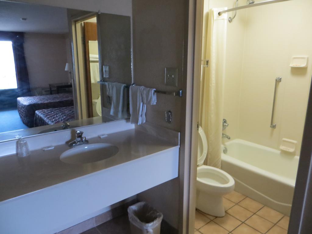 Budgetel Inn & Suites Macon Pokój zdjęcie