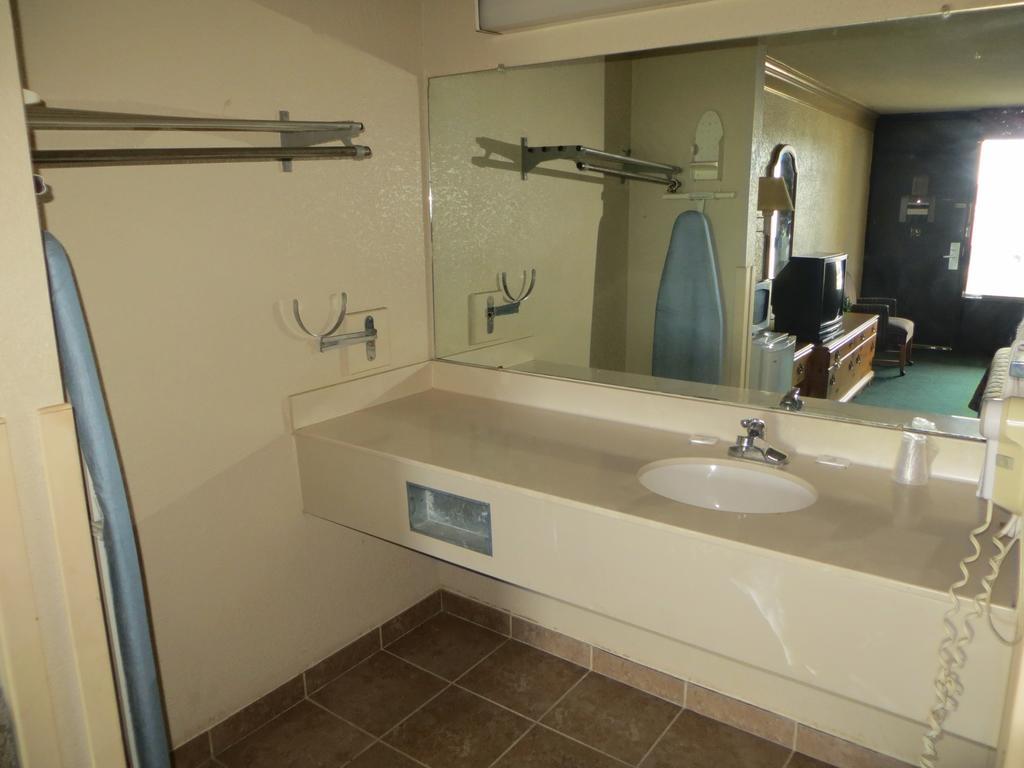 Budgetel Inn & Suites Macon Pokój zdjęcie