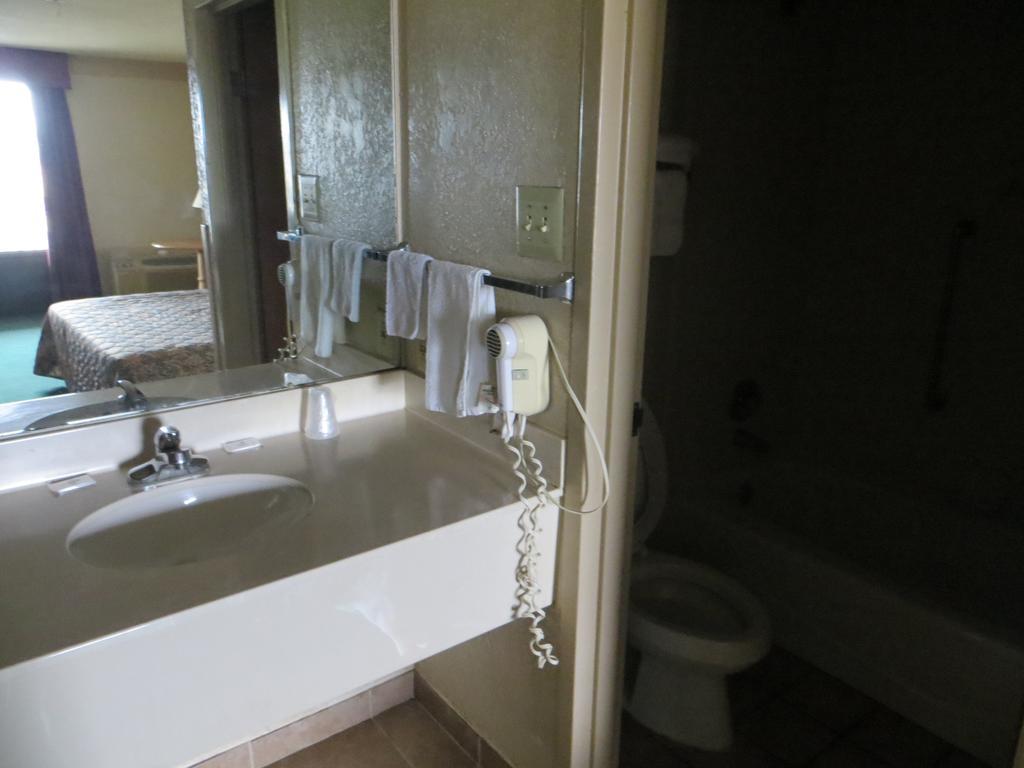 Budgetel Inn & Suites Macon Pokój zdjęcie